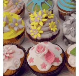 IDEES CREATIVES : Tuto - Réaliser des cupcakes, par Stamperia