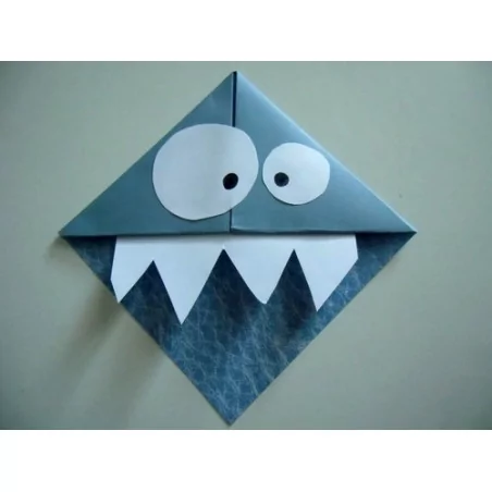 IDEES CREATIVES : Tuto : Réaliser un petit monstre en papier, par Madiwi