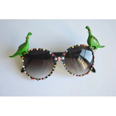 IDEES CREATIVES : Tuto : Réaliser des lunettes de soleil funky, par The Camelia