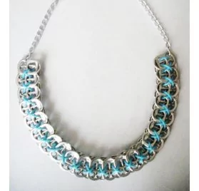 IDEES CREATIVES : Tuto : Réaliser un collier en capsules de canettes, par Madiwi