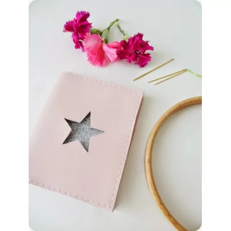 IDEES CREATIVES : Tuto : Réaliser un range-aiguille en cuir, par Tadaam