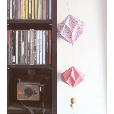 IDEES CREATIVES : Tuto : Réaliser une suspension style origami, par Mymy Cracra