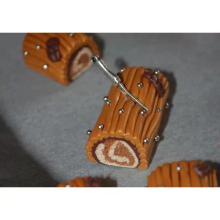 IDEES CREATIVES : Tuto : Réaliser une bûche de Noel en pâte polymère, par Madiwi