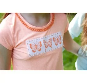 IDEES CREATIVES : Tuto - Customisation d'un vêtement pour enfants - Le t-shirt aux papillons
