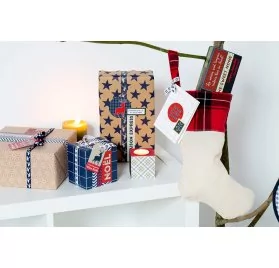 IDEES CREATIVES : Idée créative - Noël Ecossais - La décoration de l'arbre - La botte en tissu et sa carte