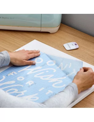 CRICUT : Film adhésif pour pochoir Stencil Film 'Cricut' 30.5 cm x 1.2 m