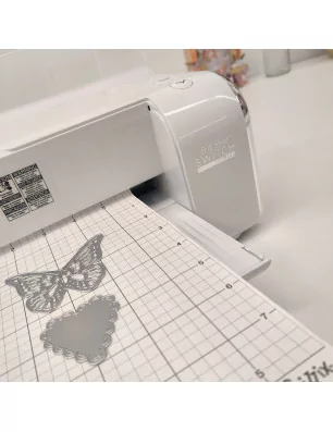 IDEES CREATIVES : Présentation et démo des feuilles adhésives 'Sizzix'