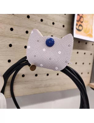 IDEES CREATIVES : DIY Attache-câble : Pour avoir toujours ses câbles rangés